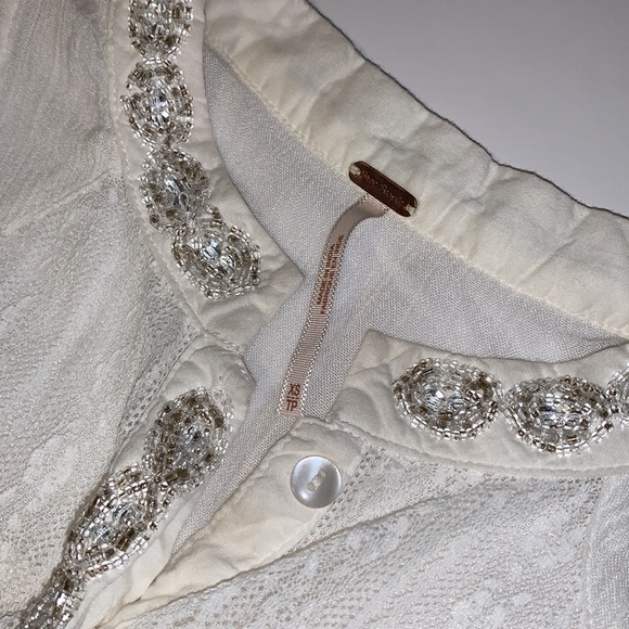 Free People Boho Distressed White and Pink Bedazzled Ombré Top - Women’s Size XS - Picture 6 of 6